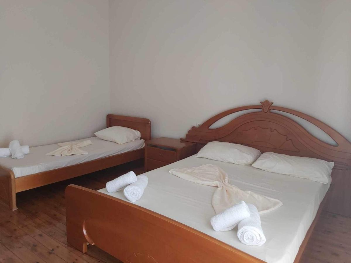 White Panorama Apartment Saranda Extérieur photo