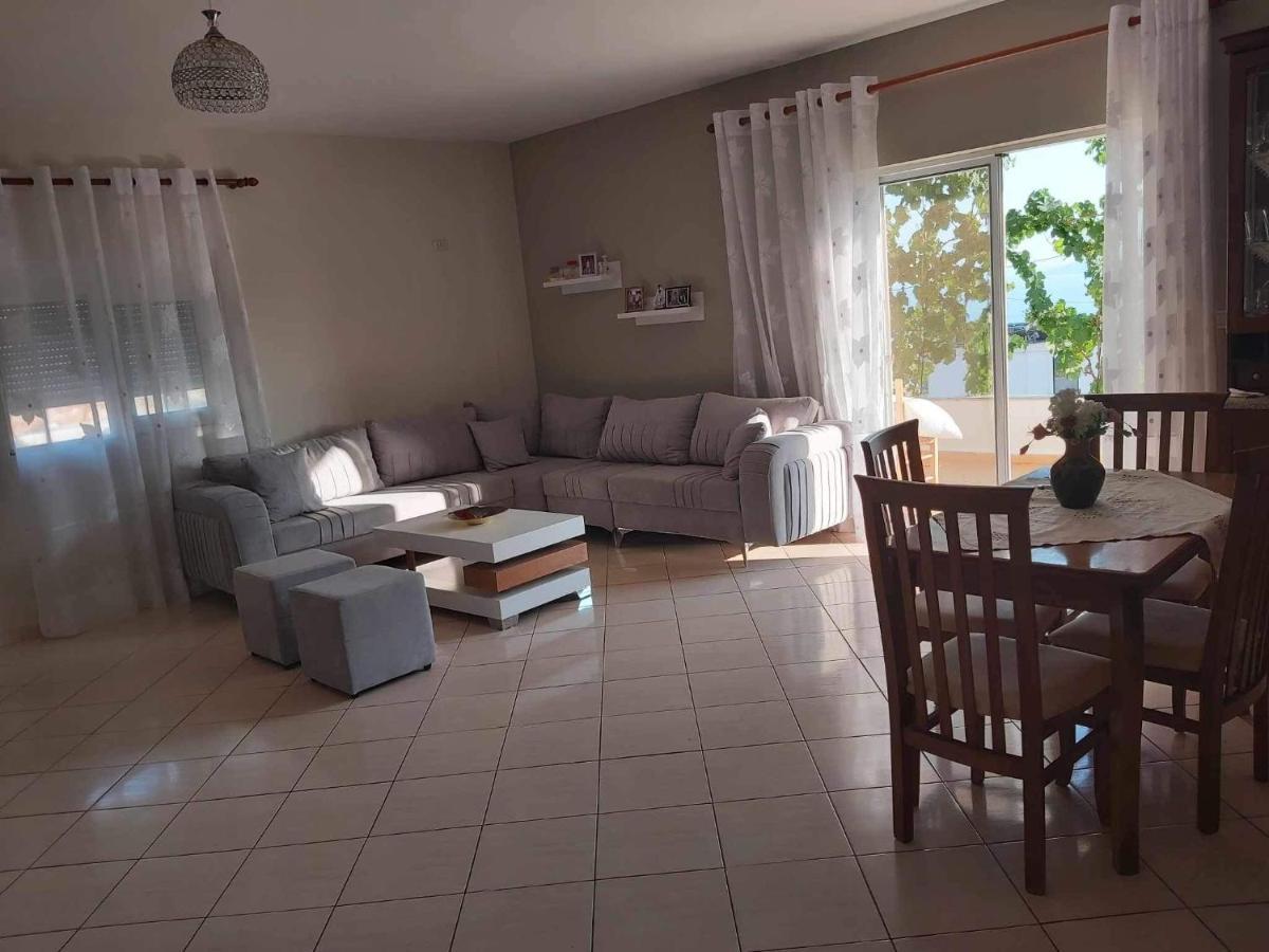 White Panorama Apartment Saranda Extérieur photo
