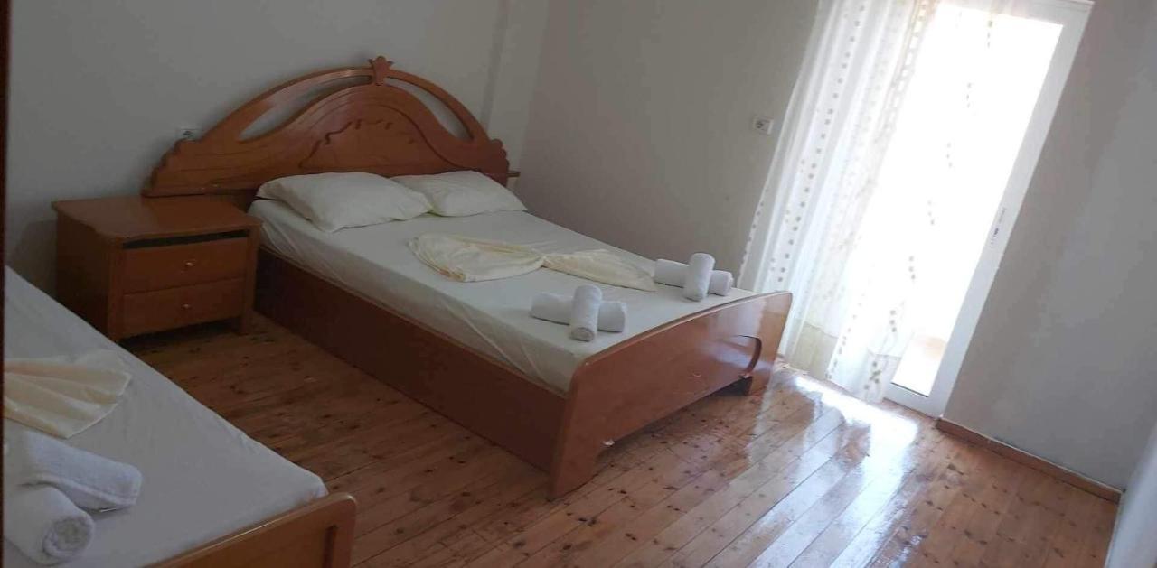 White Panorama Apartment Saranda Extérieur photo