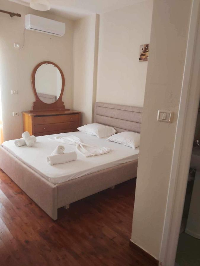 White Panorama Apartment Saranda Extérieur photo